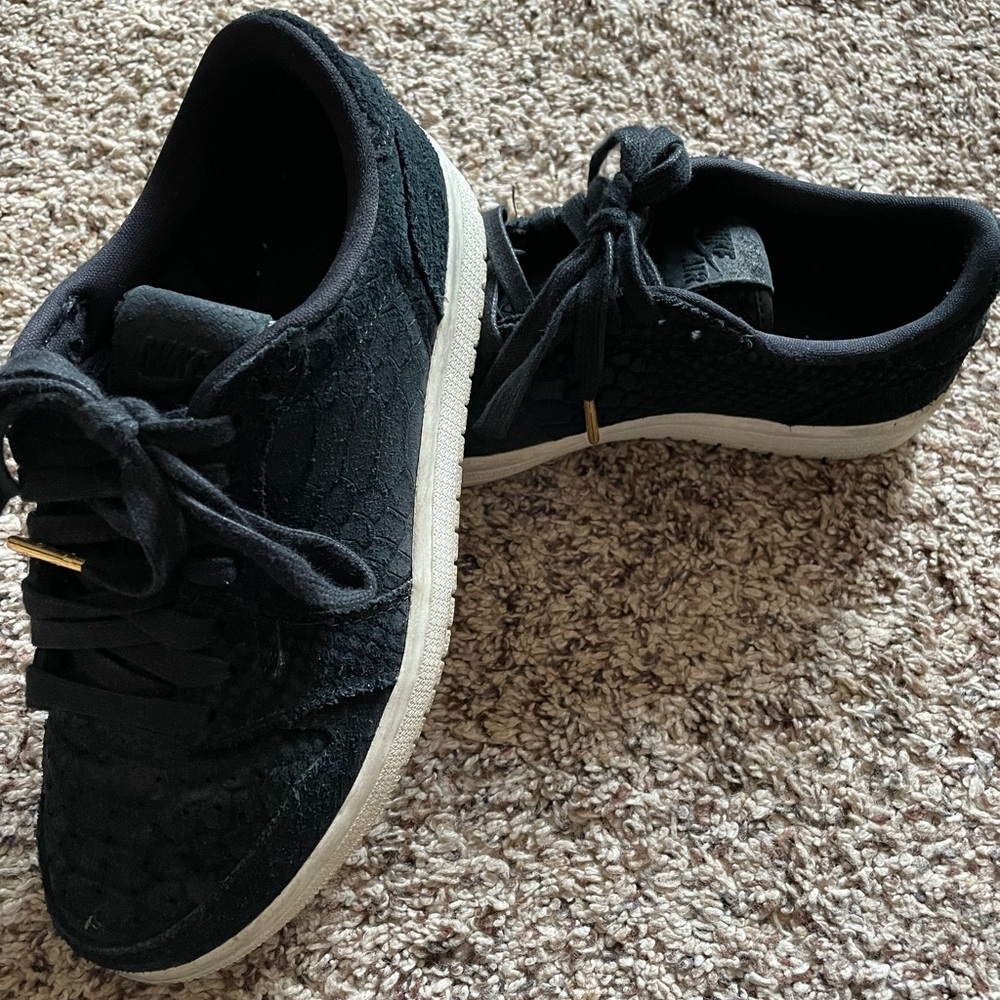 Nike Air Jordan 1 Retro Low Black Python Sneaker